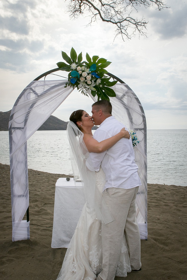 John Williamson - Wedding Photographer RUI Guanacaste Costa Rica